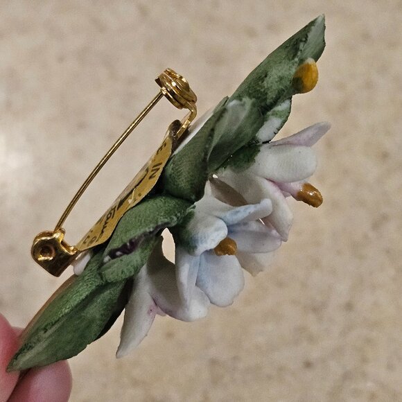 RARE VINTAGE CLASSIC CAPODIMONTE ITALIAN FLOWER BOUQUET PORCELAIN BROOCH PIN - Picture 12 of 14